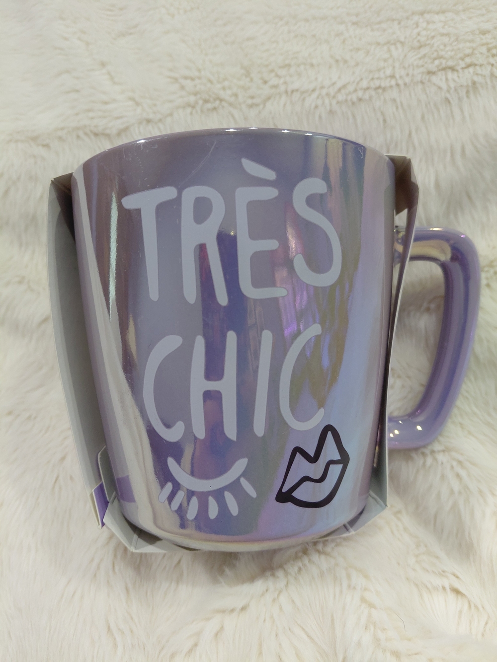 NWT Très Chic Iridescent Purple Mug